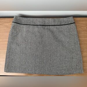 Old Navy Black and White A-Line Skirt